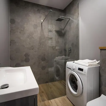 Pod Zaglami Apartman *